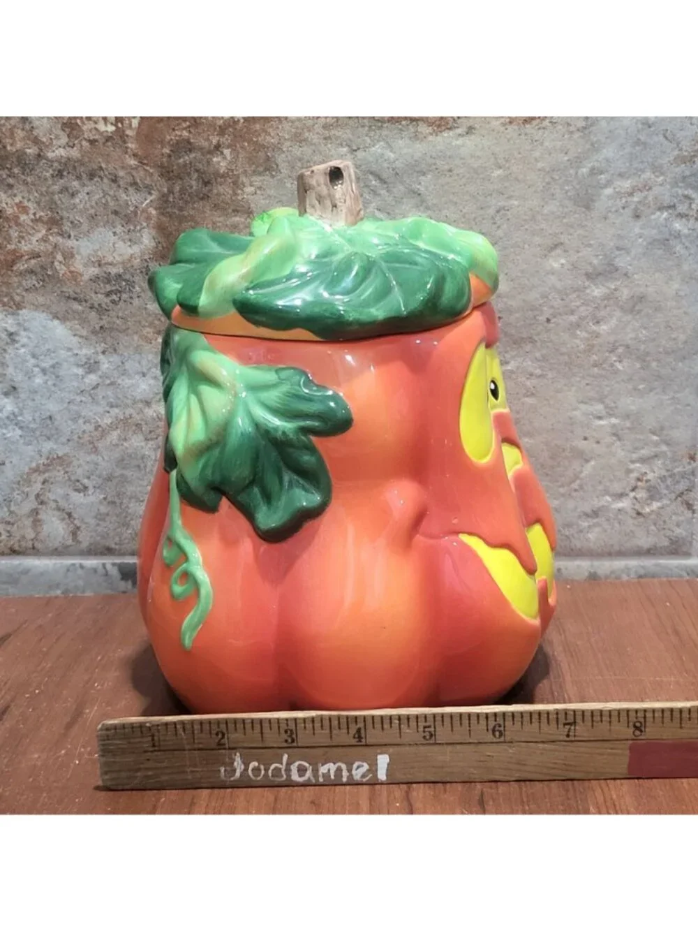 Halloween Pumpkin Jack O' Lantern Cookie Treat Jar 2002 Chipped